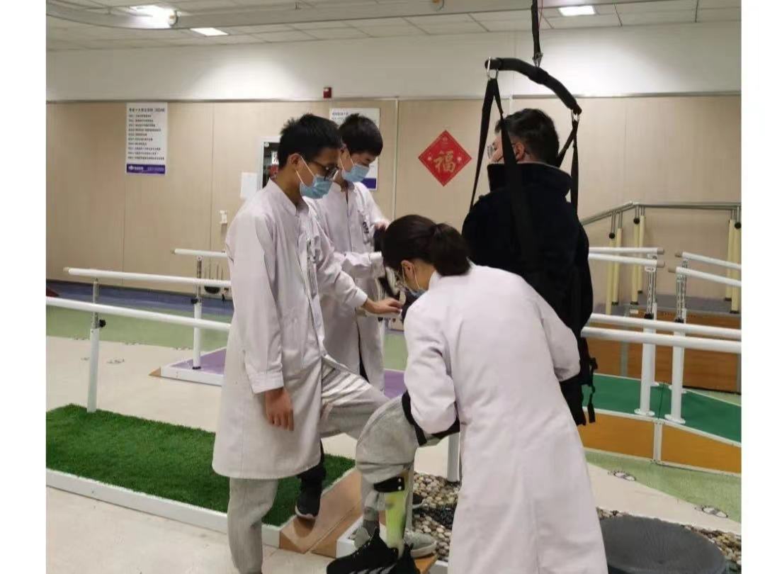 “步行反饋自適應(yīng)康復(fù)系統(tǒng)” 你問我答！